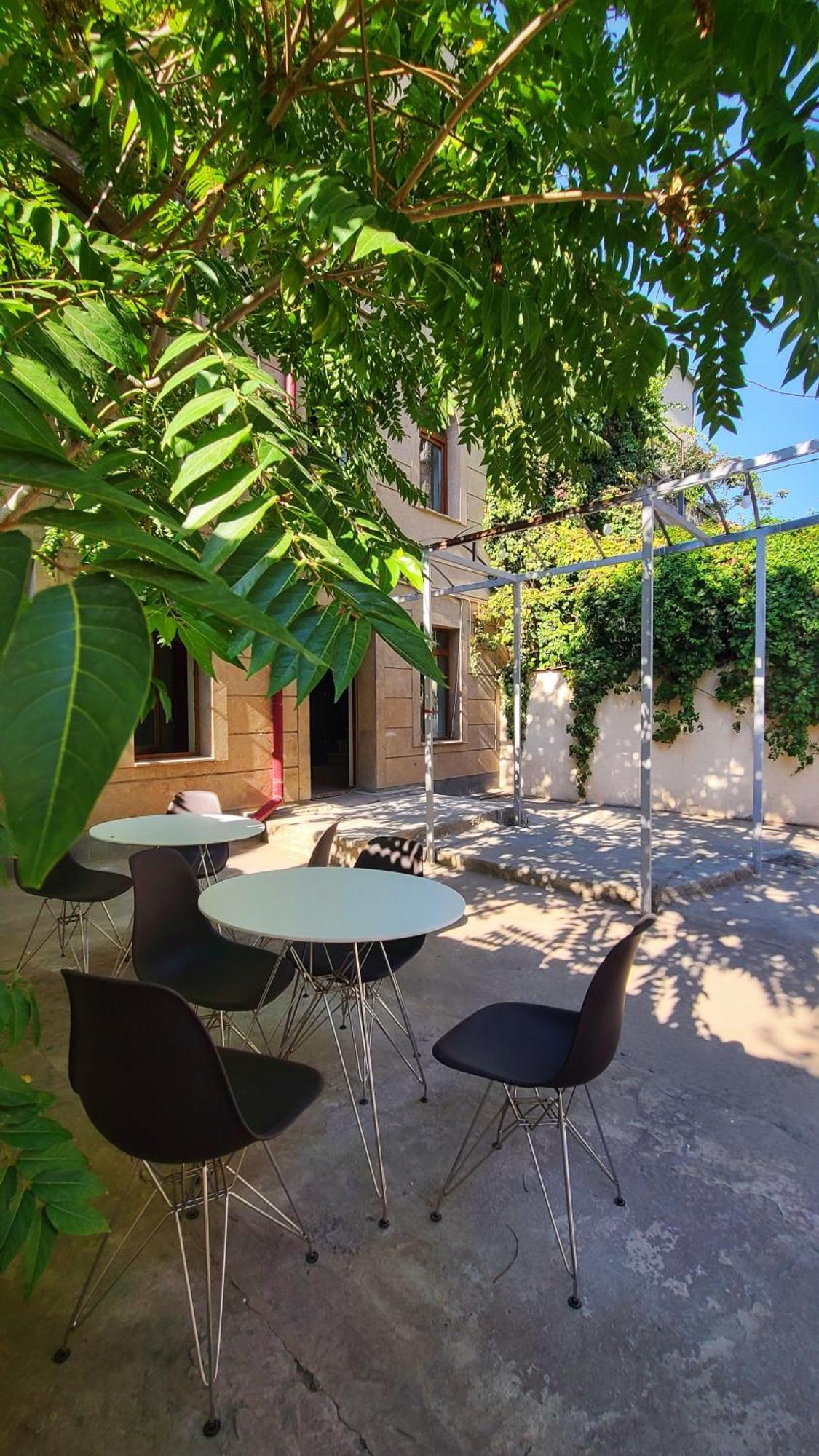 Capsula Hotel Yerevan Exterior photo